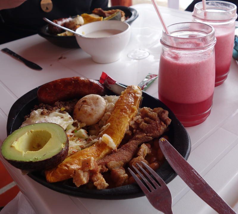 Voyage Organisé en Colombie - Déjeuner typique colombien